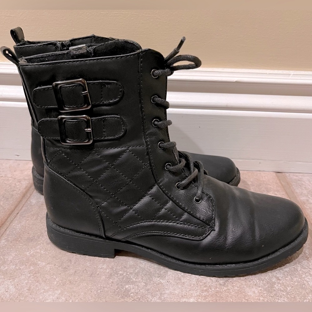 Black Quilted Lace-Up Boots